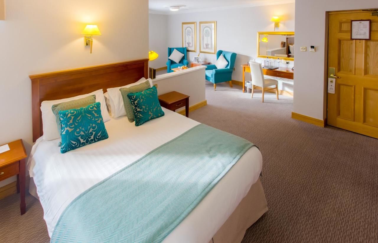 Отель Ashdown Park Hotel Гори-22