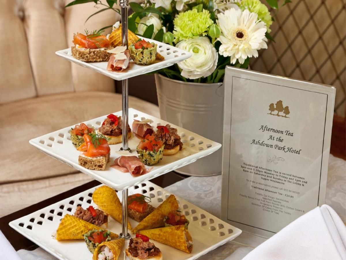 Отель Ashdown Park Hotel Гори-32