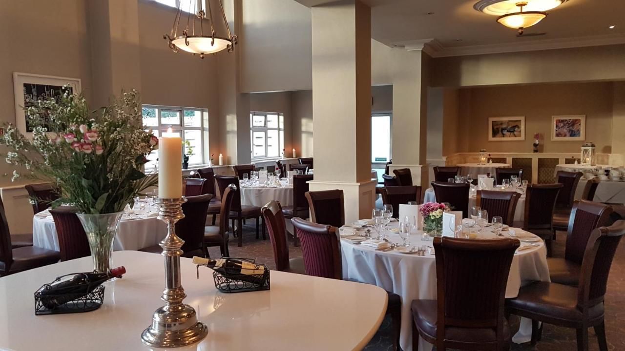 Отель Ashdown Park Hotel Гори