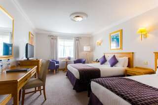 Отель Ashdown Park Hotel Гори Классический двухместный номер с 1 кроватью или 2 отдельными кроватями-4