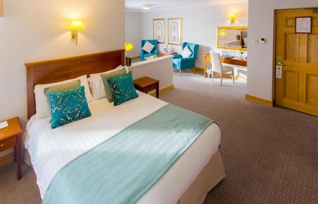 Отель Ashdown Park Hotel Гори-21
