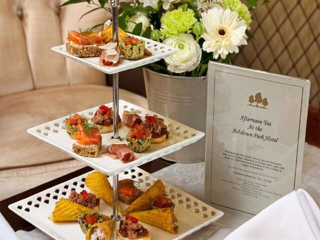 Отель Ashdown Park Hotel Гори-31