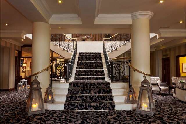Отель Ashdown Park Hotel Гори-7